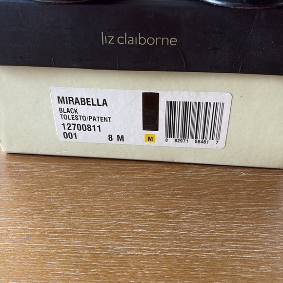 Liz Claiborne Raffia Flower Wedge Sandals 8 - Picture 8 of 8